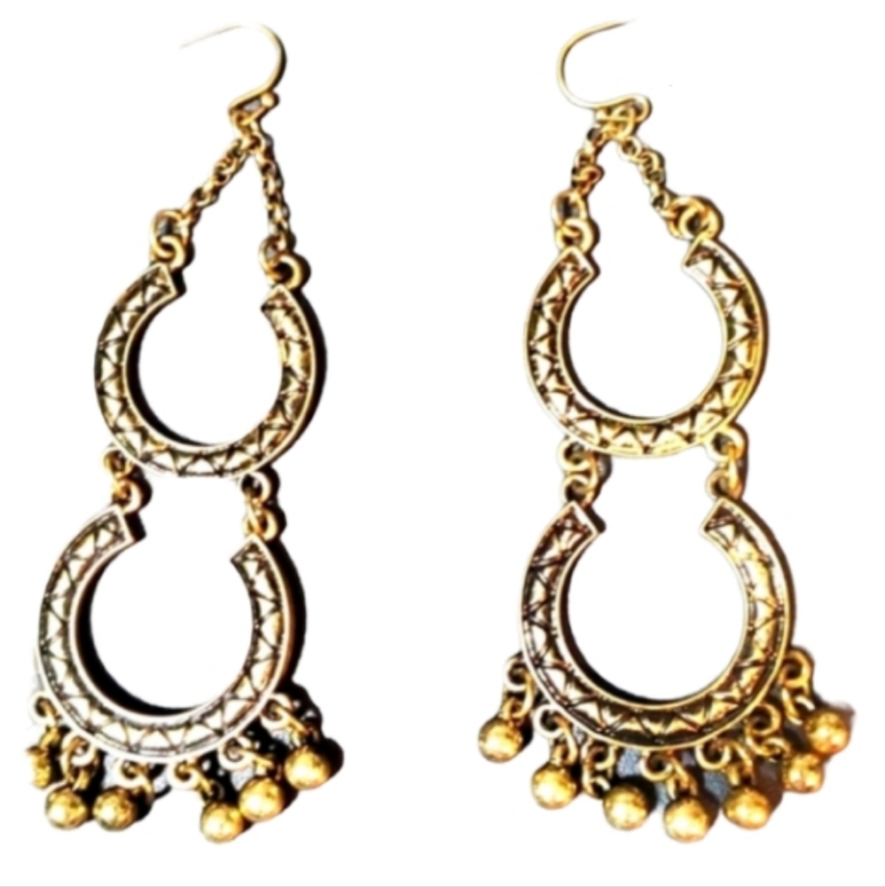 Western boho ? dangle gold antiqued fashion earrings new